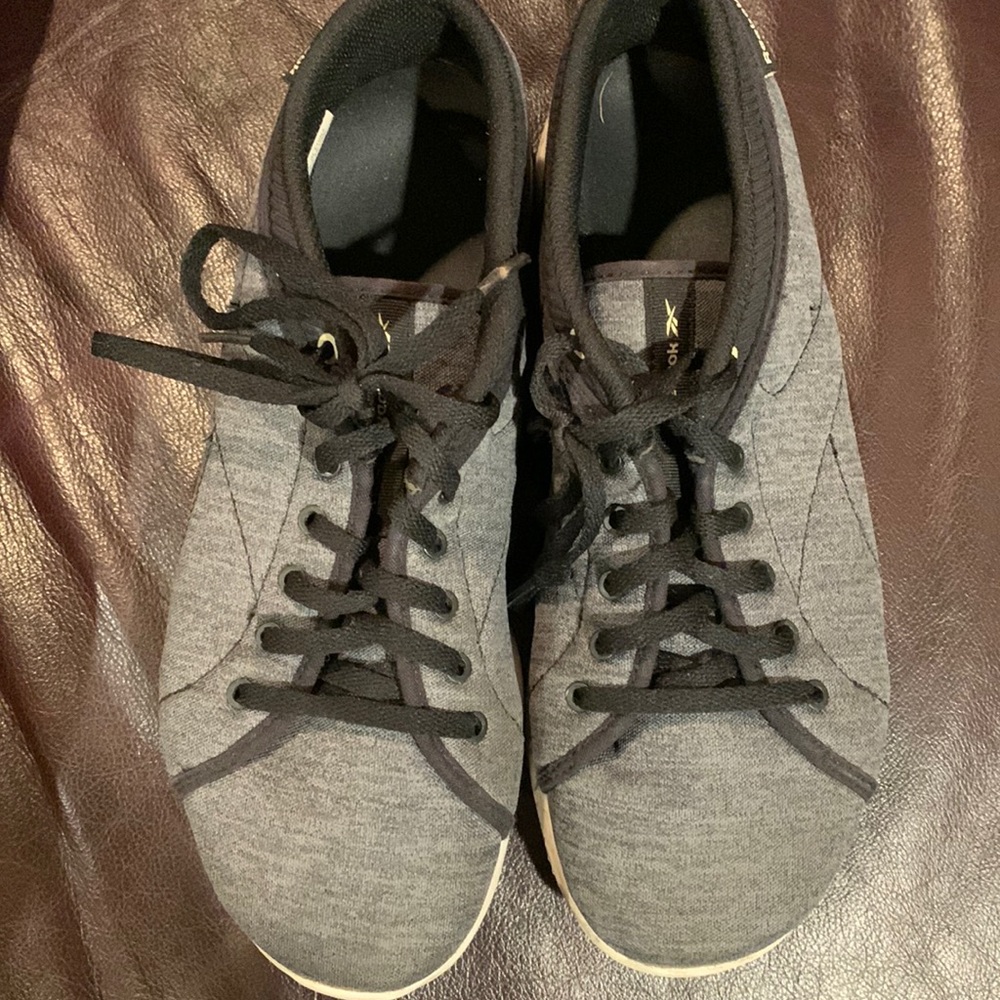 Reebok Womens grey and black sneakers